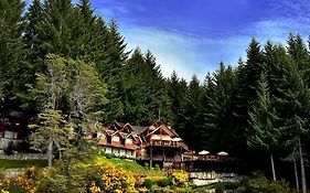 Dos Bahias Lake Resort